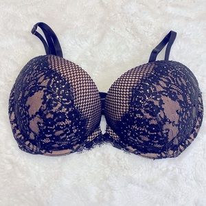 Victorias Secret Very Sexy Push-up Bra Size 32DD